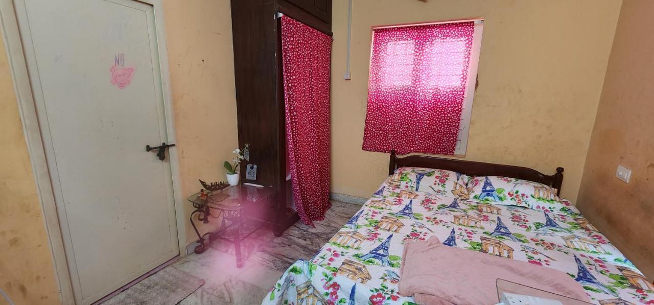ホテル Jj'S White House Thrissur エクステリア 写真