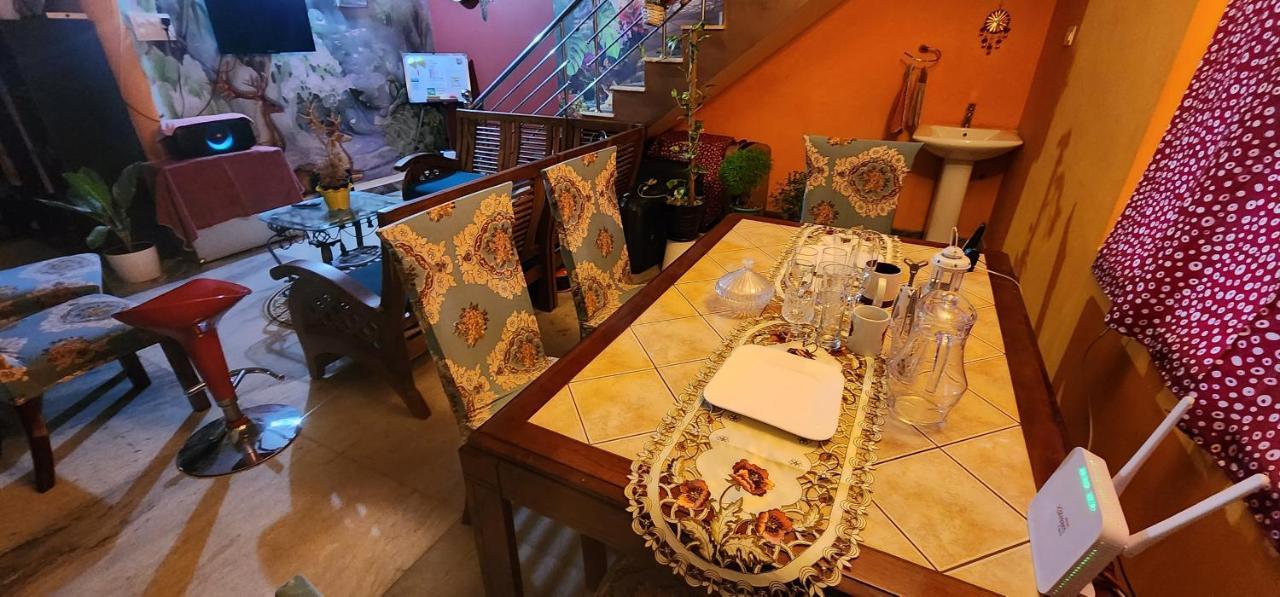ホテル Jj'S White House Thrissur エクステリア 写真